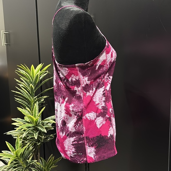 Nike Dri-Fit Thin Strap Y-back athletic tank, Swoosh reflective logo,pattern - Picture 4 of 8